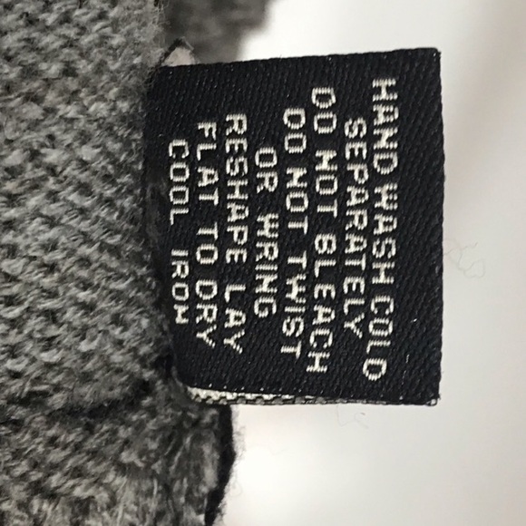 SOLD — SOLD — SOLD —- BCBGMaxazaria Tribal Print Cardigan;Cream,Greys&Black,S/M - Picture 8 of 8